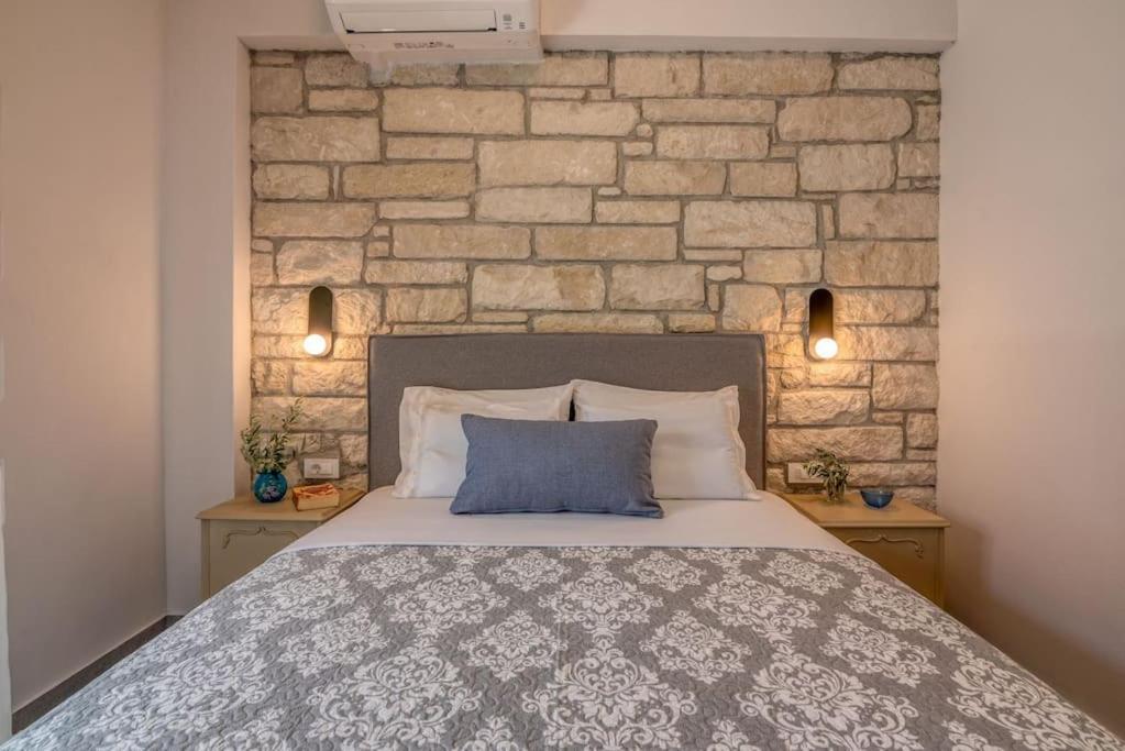 Gramvousa's Hidden Gem * Agios Georgios (Kissamos)